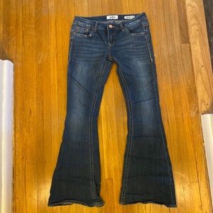 Daytrip Capricorn kick flare jeans. Size 29L.